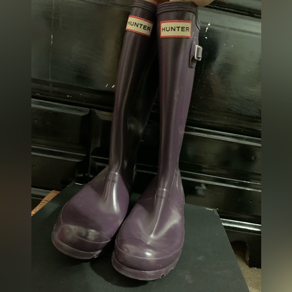 Hunter Women's Original Tall Gloss Rain Boots - Violet US 5.5